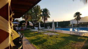 Villa Nasti Luxury Bed Taurasi Room